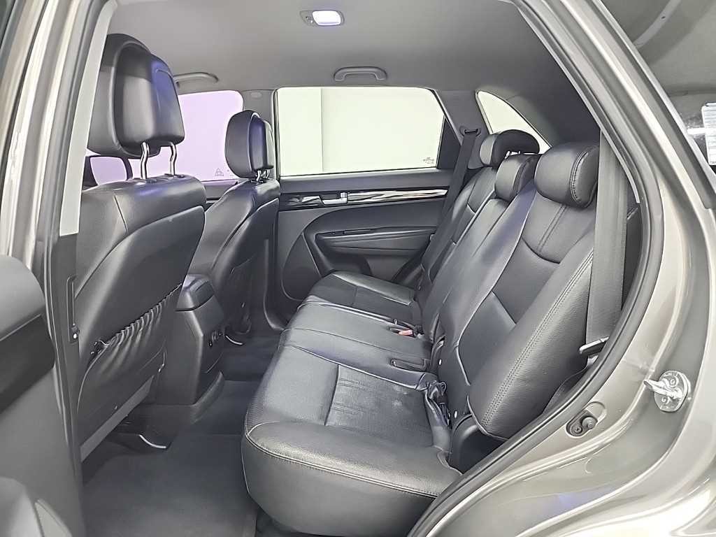 기아 쏘렌토 쏘렌토 R 디젤 4WD 2.2 TLX 최고급형 이미지 12