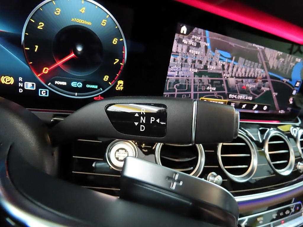 벤츠 E 클래스 E-클래스 W213 E450 4MATIC 익스클루시브 이미지 10