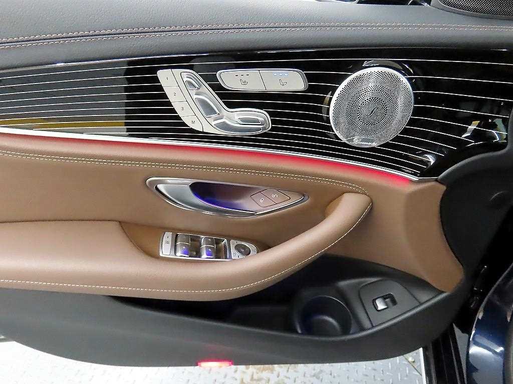 벤츠 E 클래스 E-클래스 W213 E450 4MATIC 익스클루시브 이미지 11
