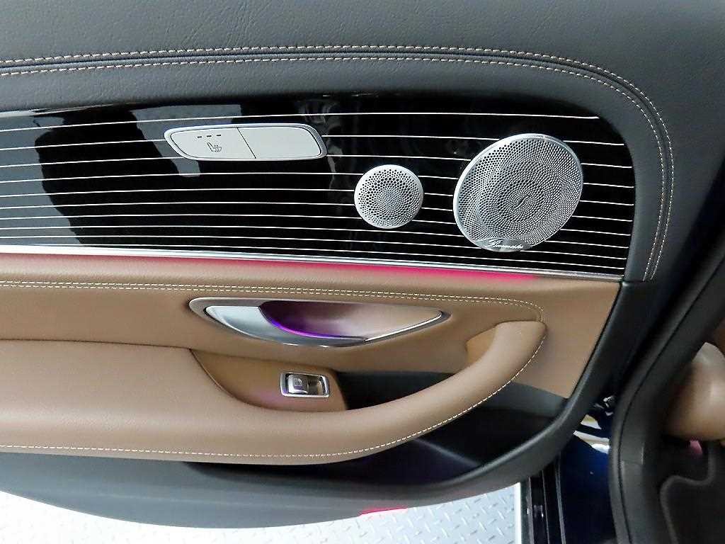 벤츠 E 클래스 E-클래스 W213 E450 4MATIC 익스클루시브 이미지 12