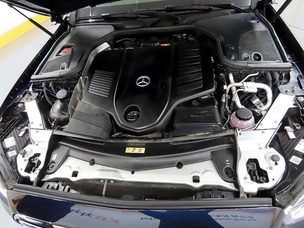 벤츠 E 클래스 E-클래스 W213 E450 4MATIC 익스클루시브 이미지 19