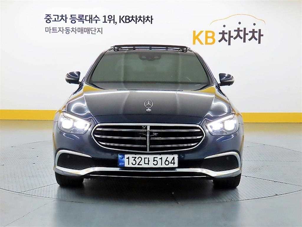 벤츠 E 클래스 E-클래스 W213 E450 4MATIC 익스클루시브 이미지 2