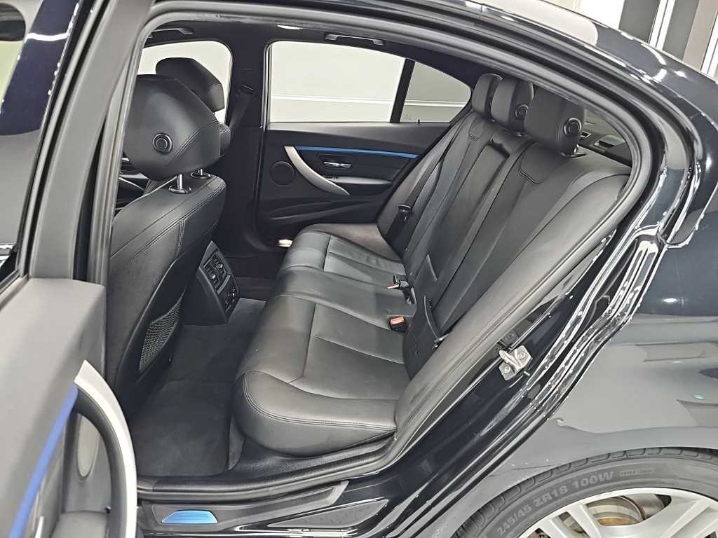 BMW 3시리즈 3시리즈 (F30) 328i M 스포츠 이미지 12