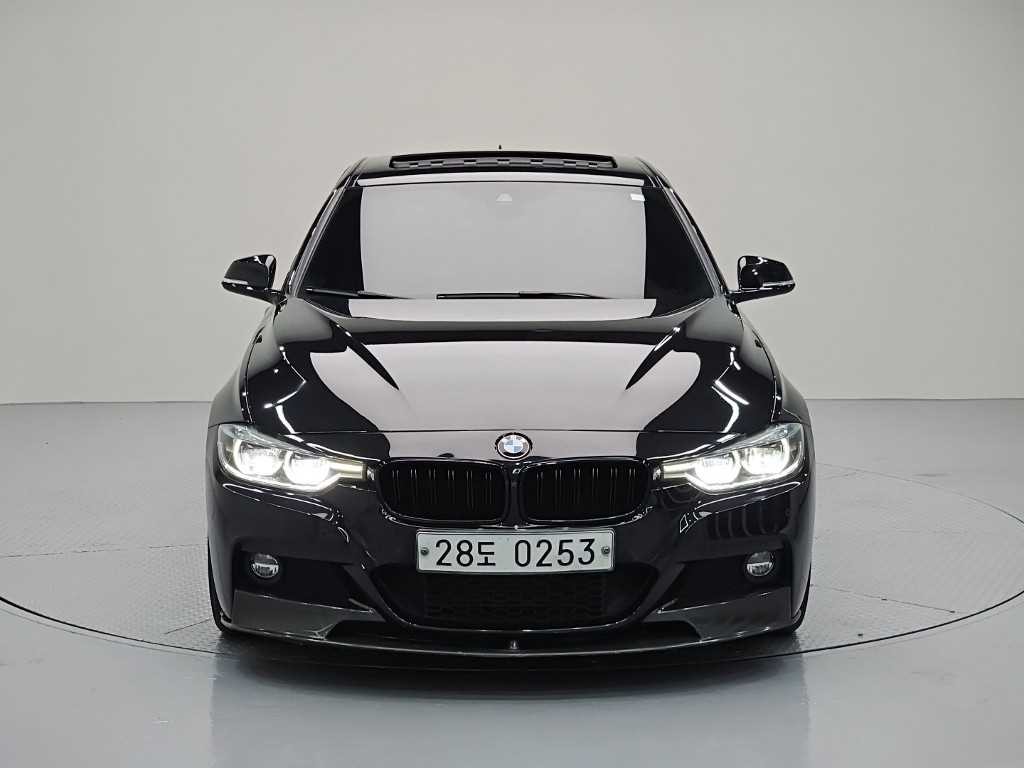 BMW 3시리즈 3시리즈 (F30) 328i M 스포츠 이미지 2