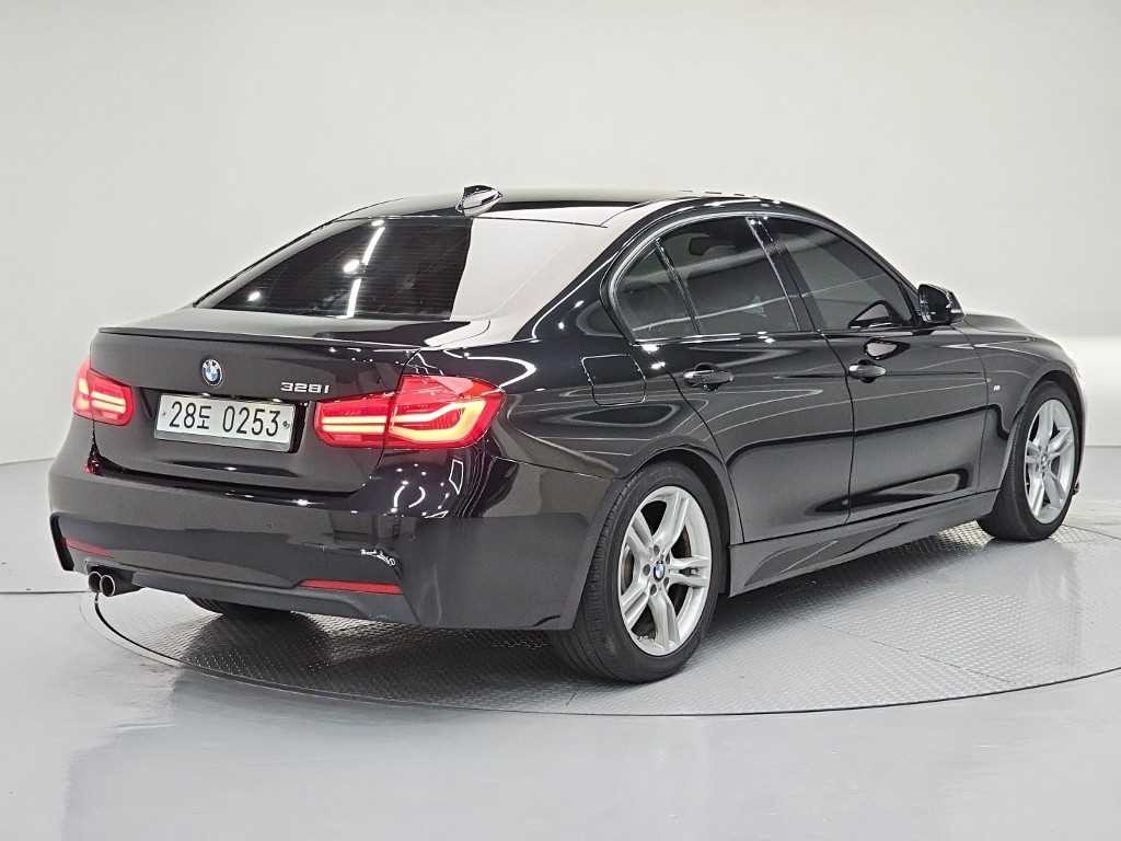 BMW 3시리즈 3시리즈 (F30) 328i M 스포츠 이미지 4