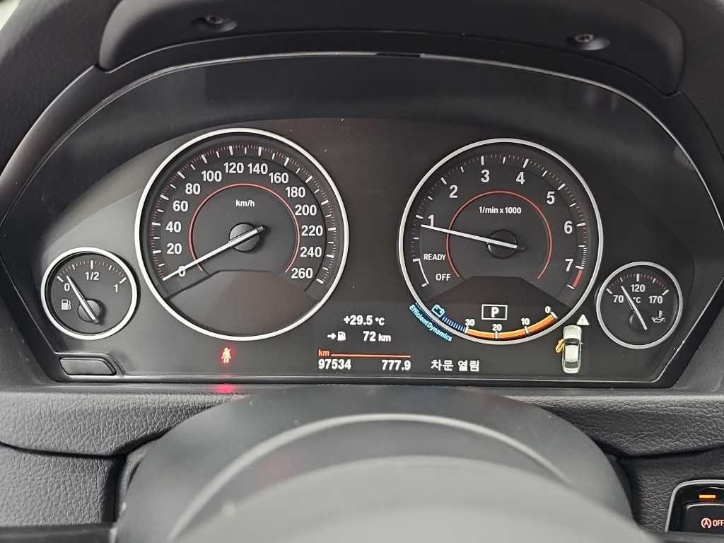 BMW 3시리즈 3시리즈 (F30) 328i M 스포츠 이미지 6