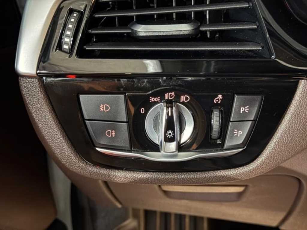 BMW 5시리즈 5시리즈 (G30) 530i xDrive 럭셔리 플러스 이미지 14