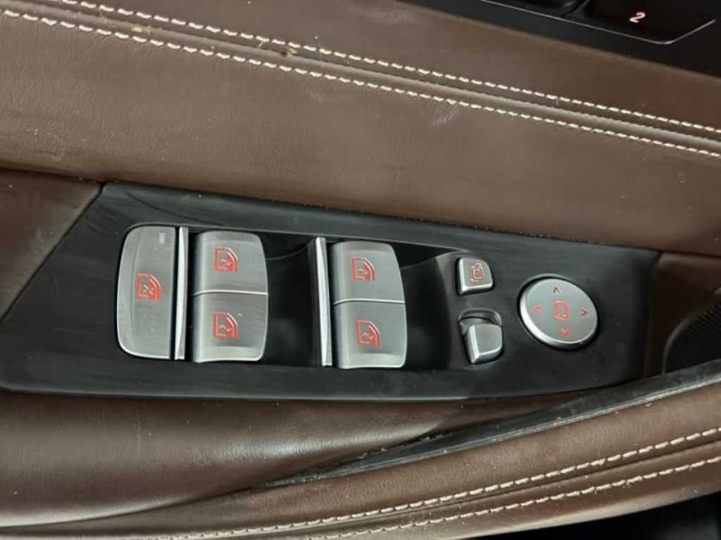BMW 5시리즈 5시리즈 (G30) 530i xDrive 럭셔리 플러스 이미지 15