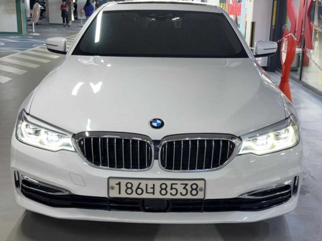 BMW 5시리즈 5시리즈 (G30) 530i xDrive 럭셔리 플러스 이미지 2