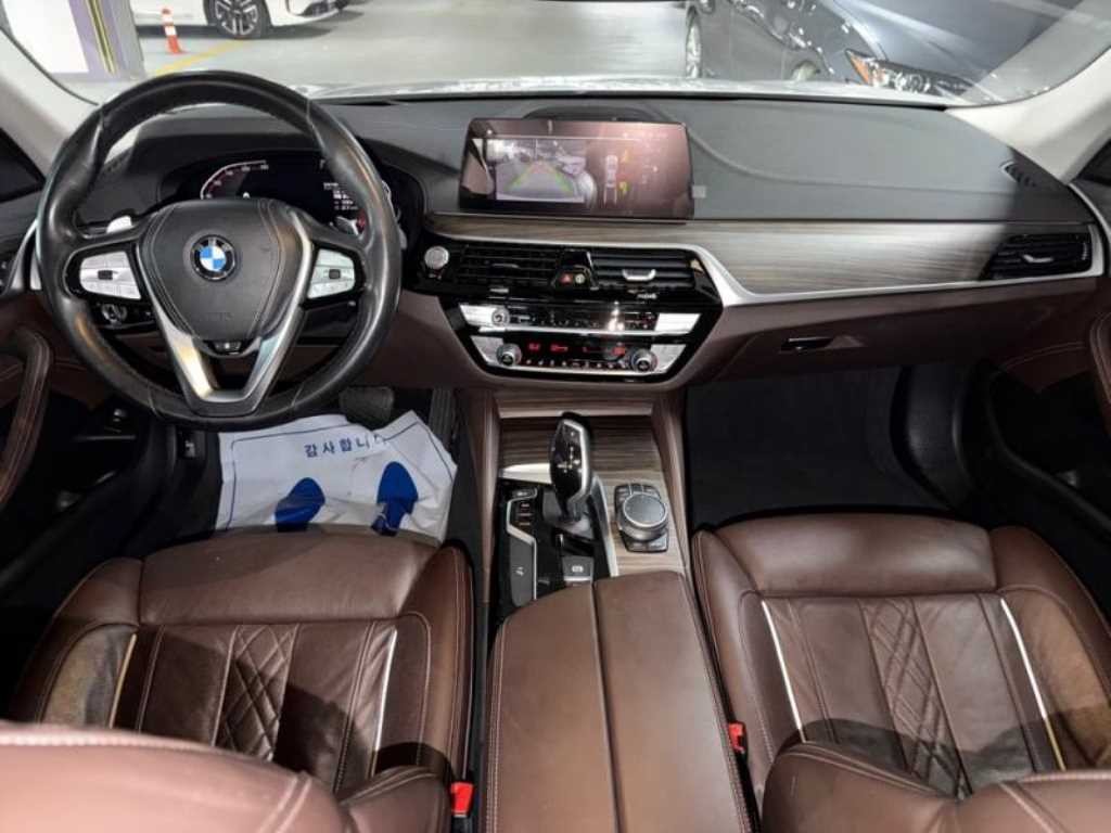 BMW 5시리즈 5시리즈 (G30) 530i xDrive 럭셔리 플러스 이미지 6
