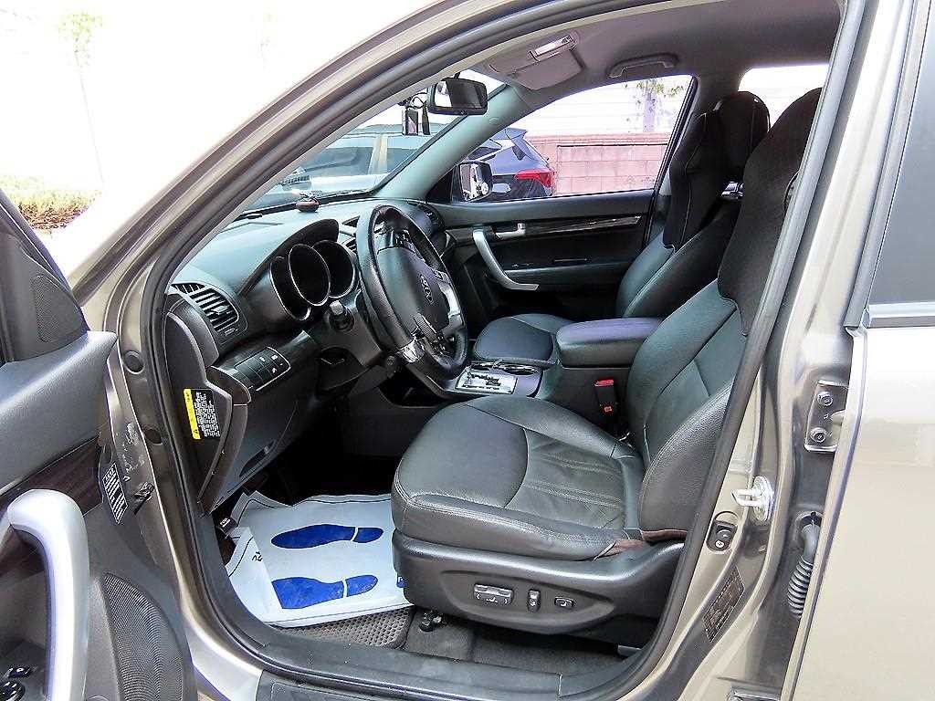 기아 쏘렌토 쏘렌토 R 디젤 2WD 2.0 TLX 고급형 이미지 5