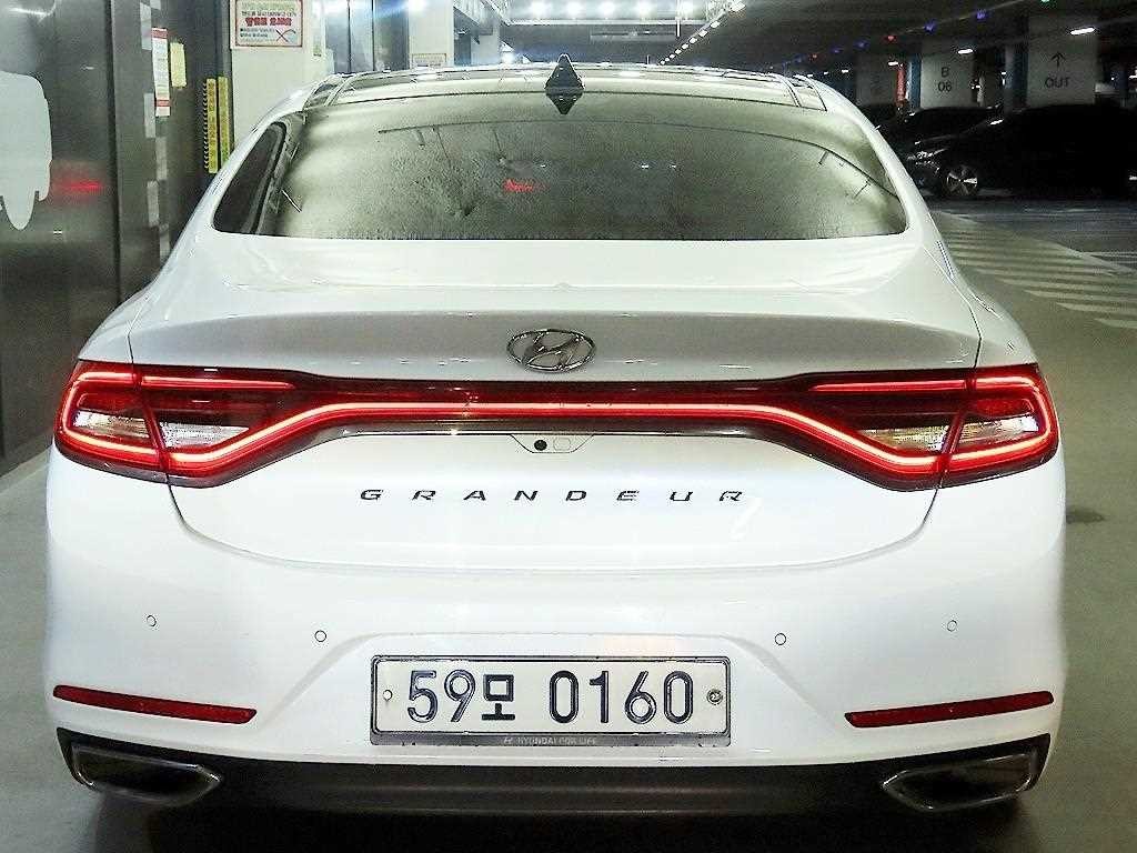 현대 그랜저 그랜저 IG 2.4 GDI 프리미엄 스페셜 이미지 5