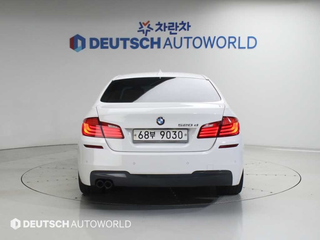 BMW 5시리즈 5시리즈 (F10) 520d M 스포츠 이미지 4