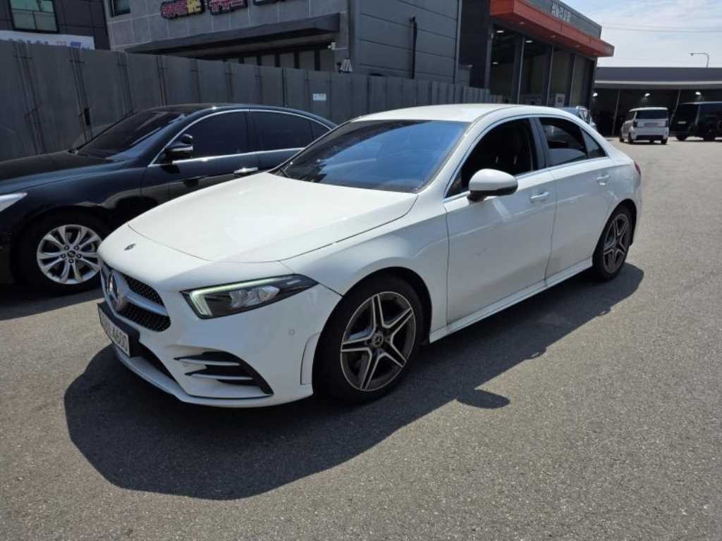 벤츠 A 클래스 A클래스 W177 A220 세단 이미지 2