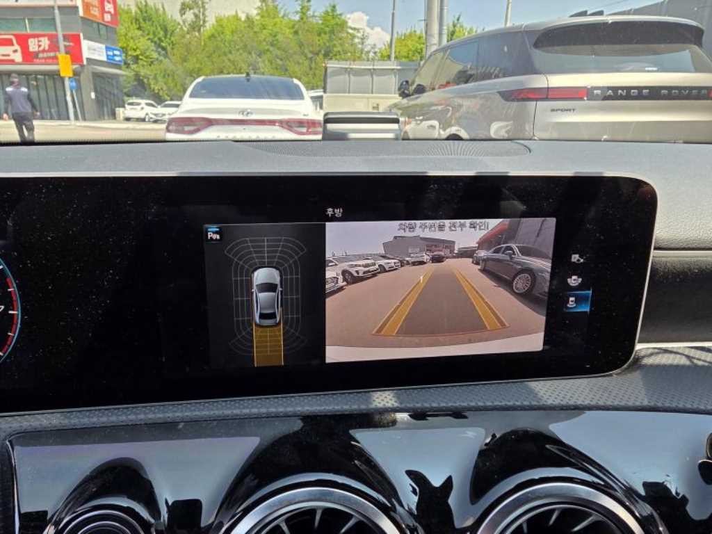 벤츠 A 클래스 A클래스 W177 A220 세단 이미지 8