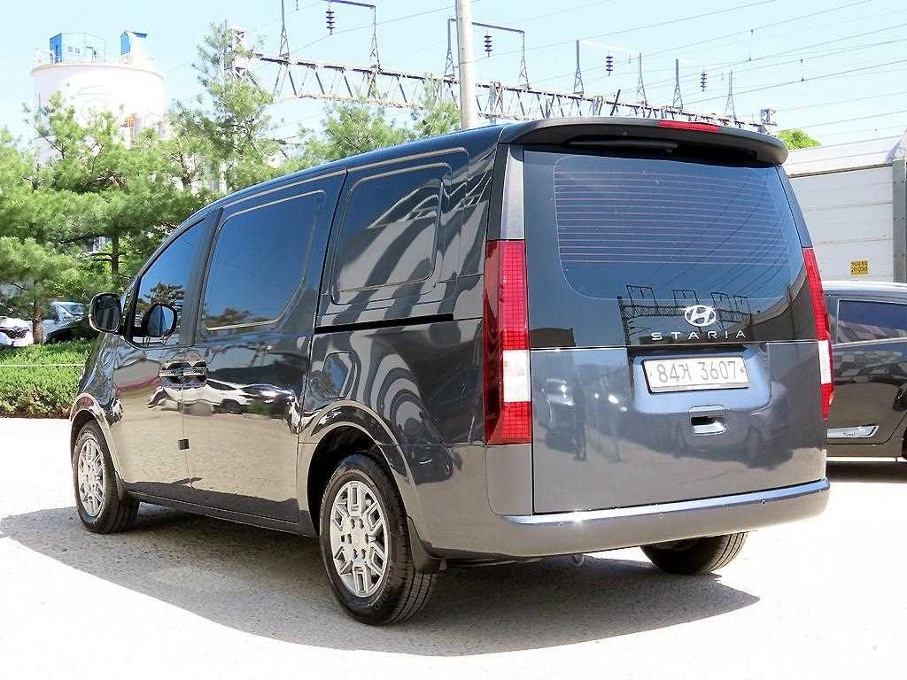 현대 스타리아 2WD 디젤 카고 모던 3인승 이미지 3