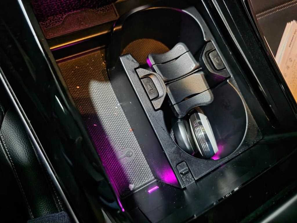 벤츠 C 클래스 C클래스 W206 C200 아방가르드 이미지 9