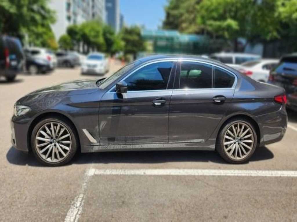 BMW 5시리즈 5시리즈 (G30) 530i 럭셔리 이미지 3