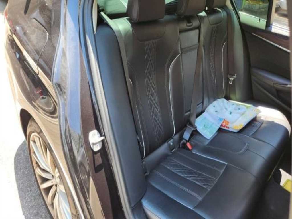 BMW 5시리즈 5시리즈 (G30) 530i 럭셔리 이미지 6