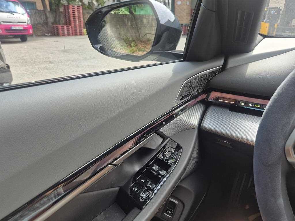 BMW 5시리즈 5시리즈 (G60) 530i xDrive M 스포츠 프로 스페셜 에디션 이미지 13