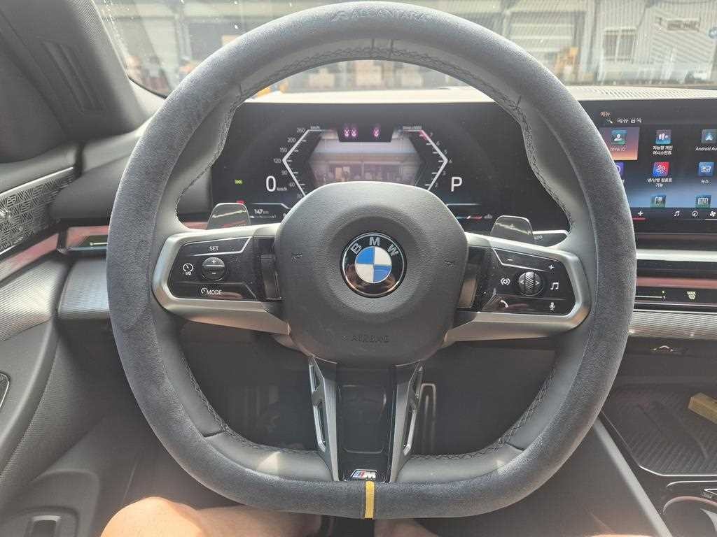 BMW 5시리즈 5시리즈 (G60) 530i xDrive M 스포츠 프로 스페셜 에디션 이미지 7