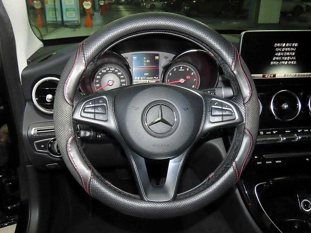 벤츠 C 클래스 C클래스 W205 C200 아방가르드 이미지 8