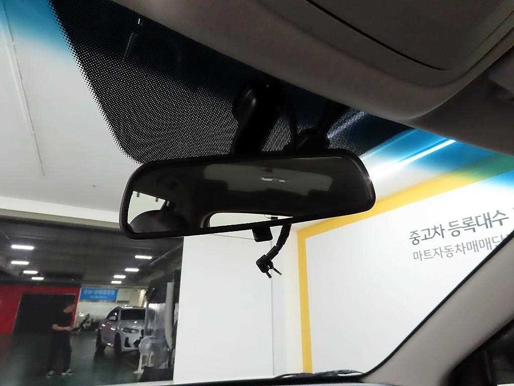 KG모빌리티(쌍용) 티볼리 베리 뉴 티볼리 2WD 가솔린 1.5 V5 이미지 16