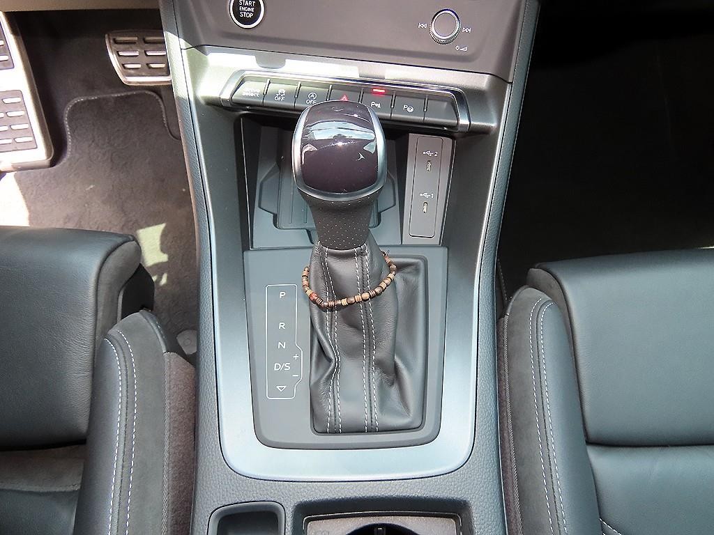 아우디 Q3 Q3 (F3) 35 TDI 스포트백 콰트로 프리미엄 이미지 10