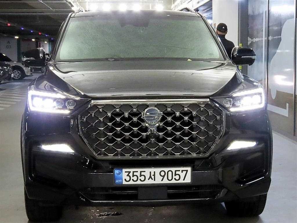 KG모빌리티(쌍용) 렉스턴 올 뉴 렉스턴 (Y450) 디젤 2.2 4WD 더 블랙 이미지 2