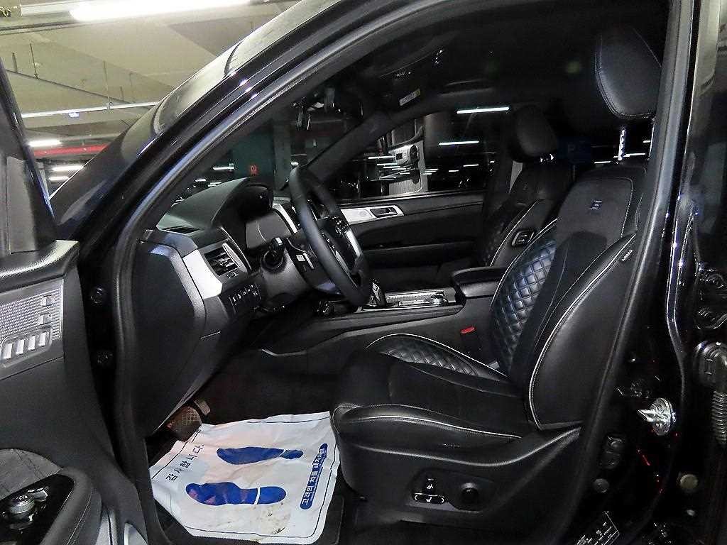 KG모빌리티(쌍용) 렉스턴 올 뉴 렉스턴 (Y450) 디젤 2.2 4WD 더 블랙 이미지 6