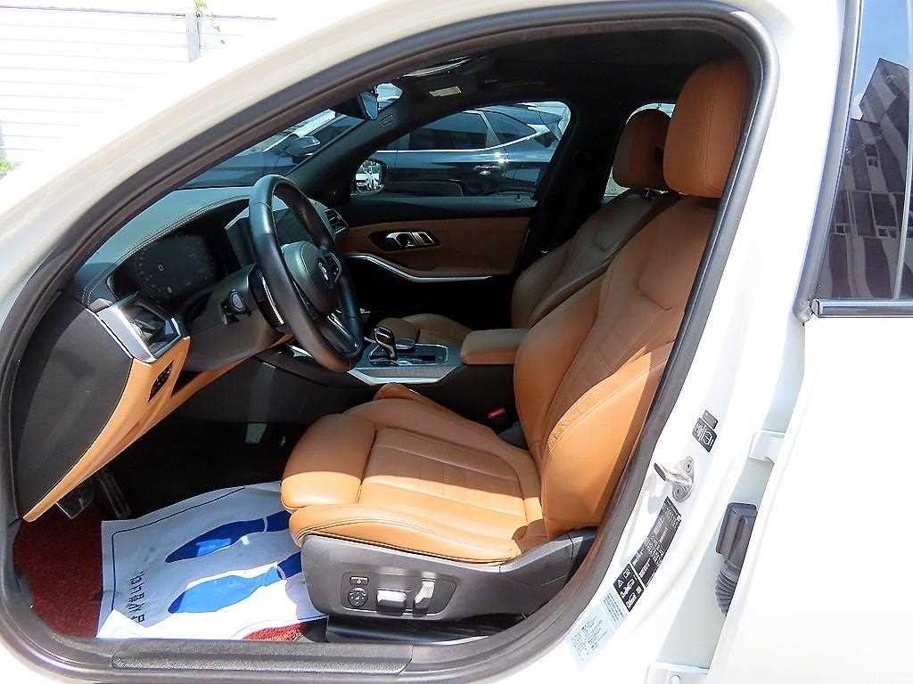 BMW 3시리즈 3시리즈 (G20) 330i xDrive M 스포츠 이미지 6