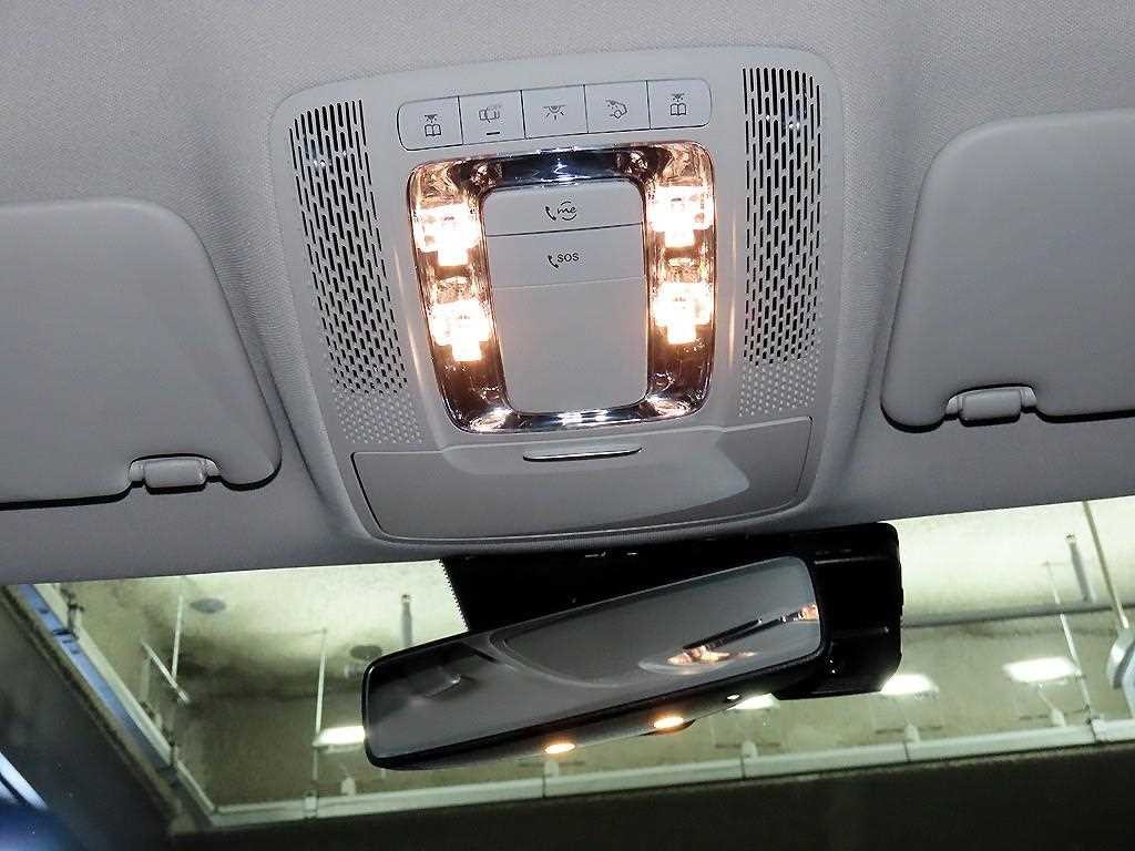 벤츠 A 클래스 A클래스 W177 A220 세단 이미지 17