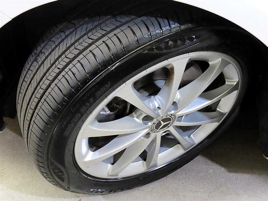 벤츠 A 클래스 A클래스 W177 A220 세단 이미지 19