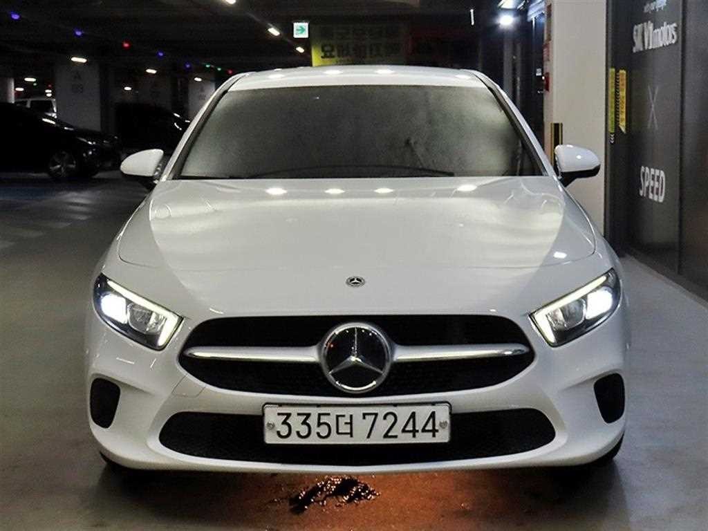 벤츠 A 클래스 A클래스 W177 A220 세단 이미지 2