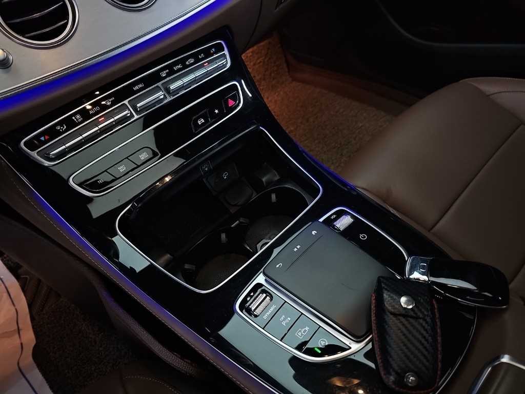 벤츠 E 클래스 E-클래스 W213 E250 아방가르드 이미지 10