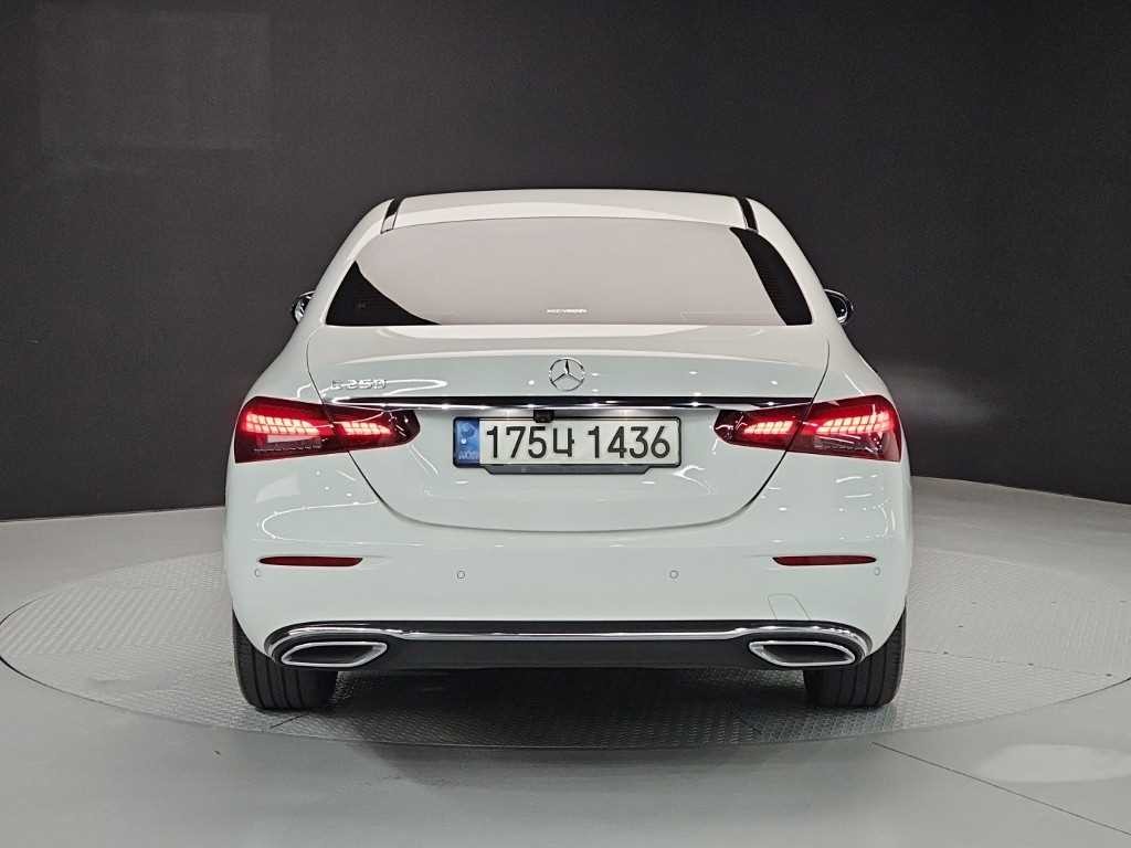 벤츠 E 클래스 E-클래스 W213 E250 아방가르드 이미지 3