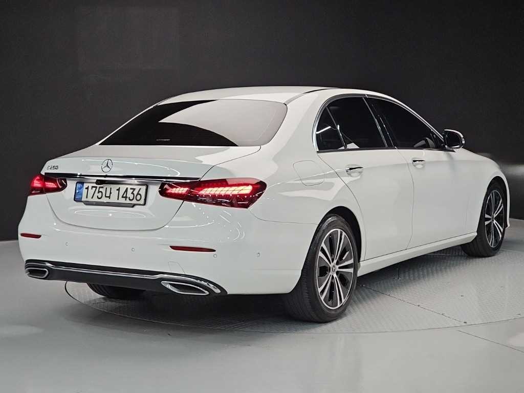 벤츠 E 클래스 E-클래스 W213 E250 아방가르드 이미지 4