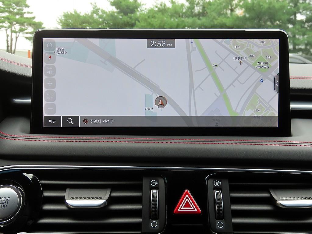 제네시스 G70 더 뉴 G70 가솔린 2.0T 4WD 스포츠 패키지 이미지 13