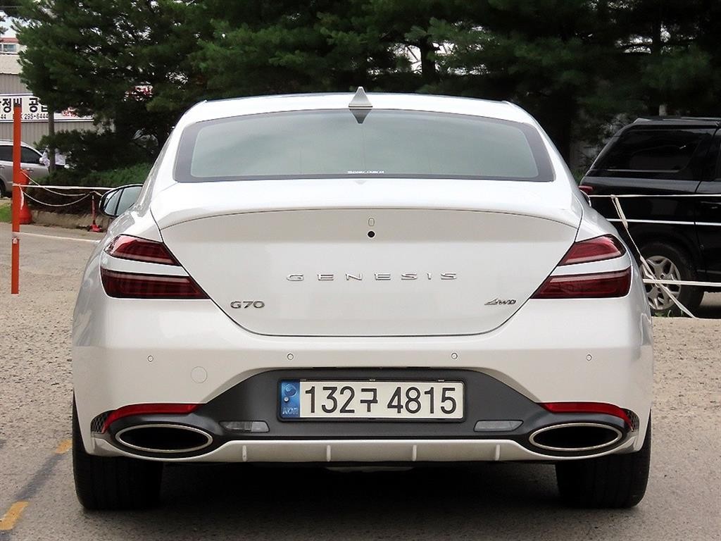 제네시스 G70 더 뉴 G70 가솔린 2.0T 4WD 스포츠 패키지 이미지 4