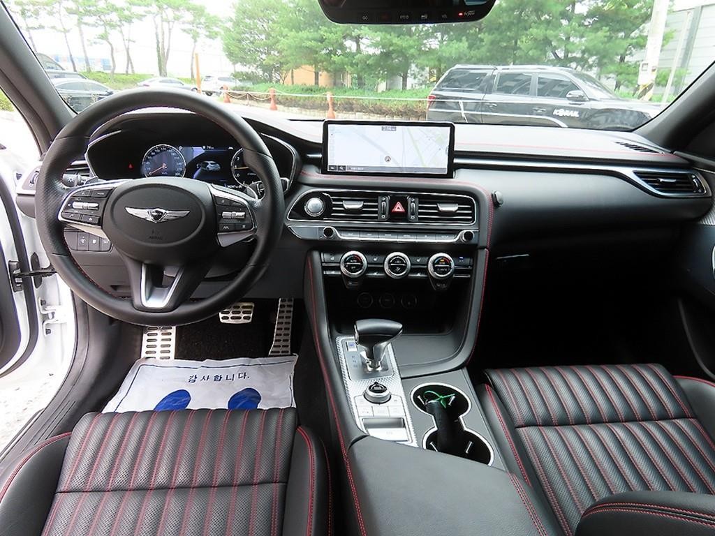 제네시스 G70 더 뉴 G70 가솔린 2.0T 4WD 스포츠 패키지 이미지 7