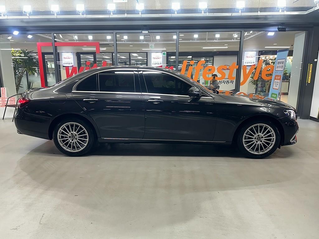 벤츠 E 클래스 E-클래스 W213 E250 익스클루시브 이미지 3