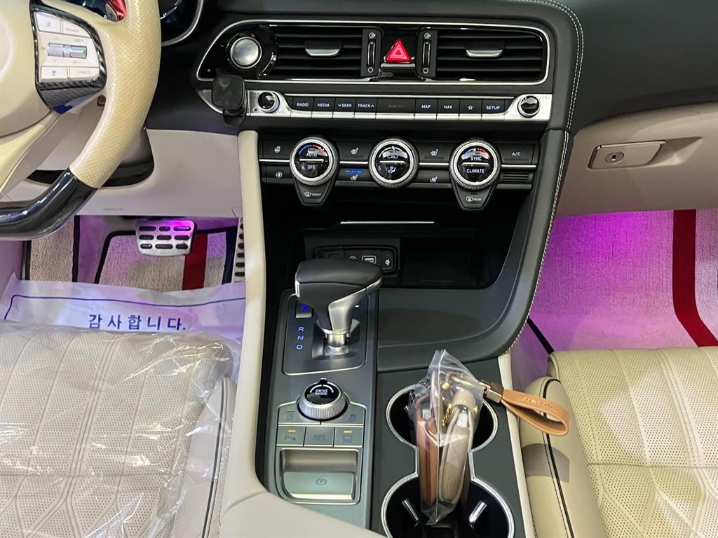 제네시스 G70 3.3T 스포츠 AWD 프레스티지 이미지 10