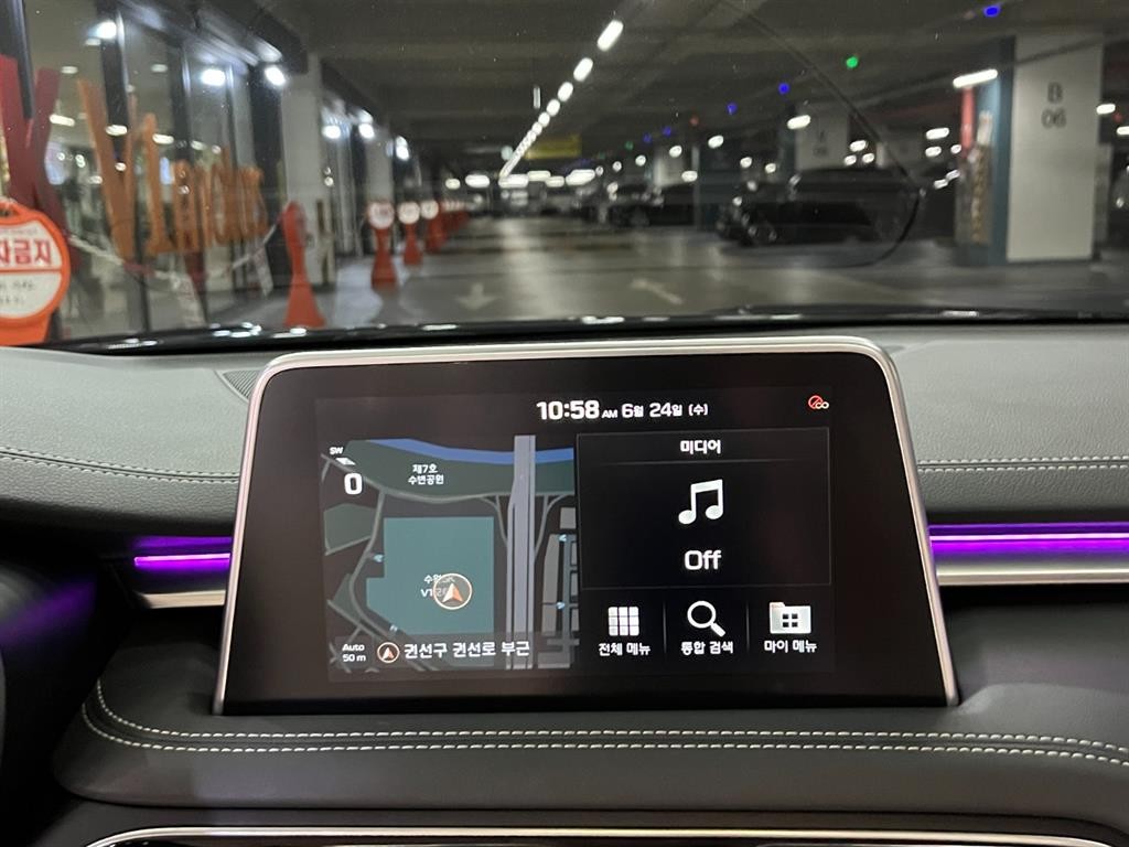 제네시스 G70 3.3T 스포츠 AWD 프레스티지 이미지 9