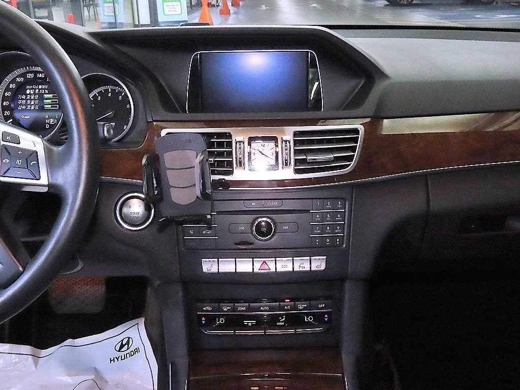 벤츠 E 클래스 E-클래스 W212 E300 엘레강스 이미지 11