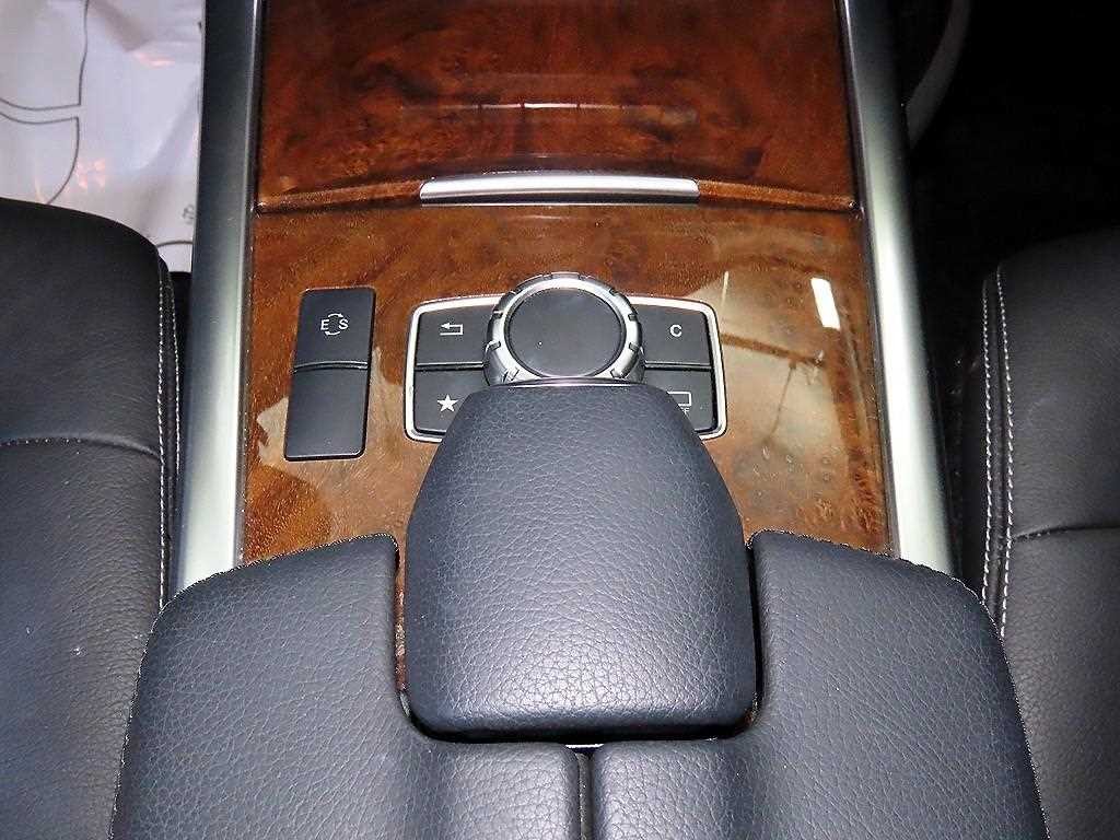 벤츠 E 클래스 E-클래스 W212 E300 엘레강스 이미지 13