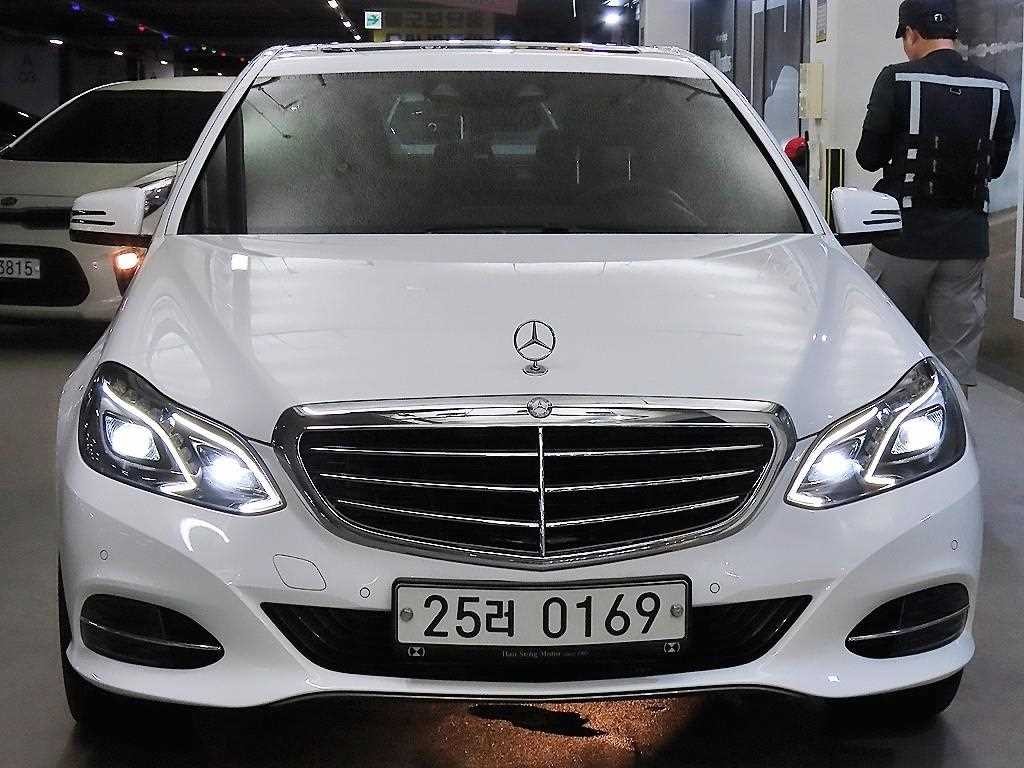 벤츠 E 클래스 E-클래스 W212 E300 엘레강스 이미지 2