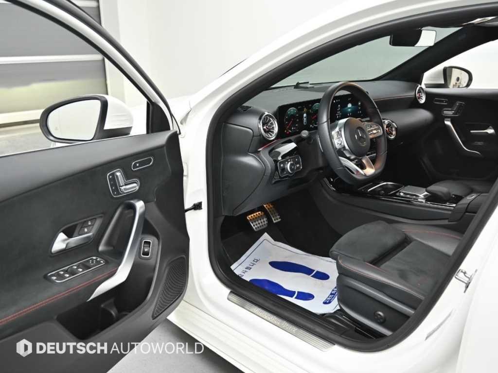 벤츠 A 클래스 A클래스 W177 A250 4MATIC 세단 이미지 11