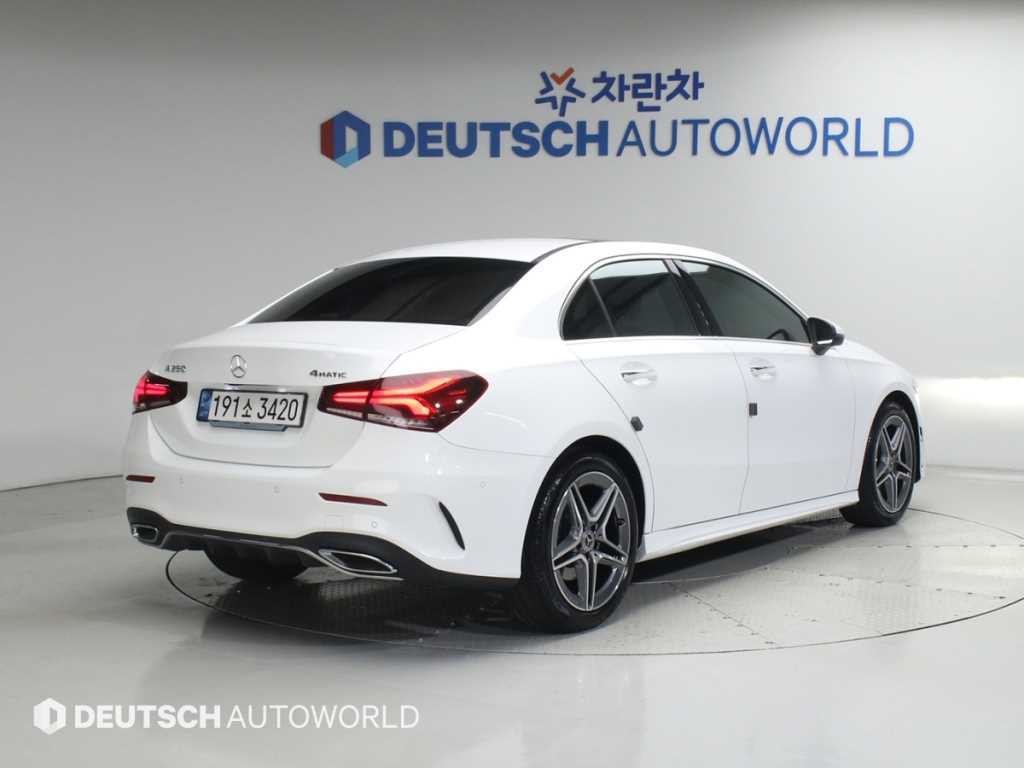 벤츠 A 클래스 A클래스 W177 A250 4MATIC 세단 이미지 2