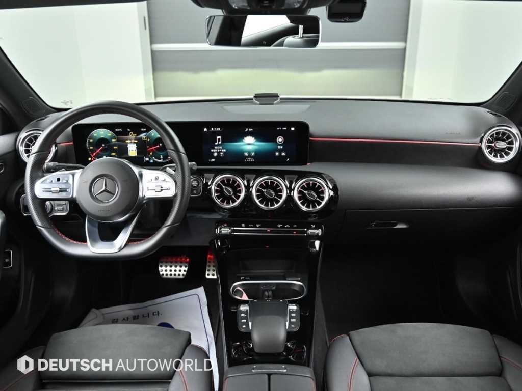 벤츠 A 클래스 A클래스 W177 A250 4MATIC 세단 이미지 7
