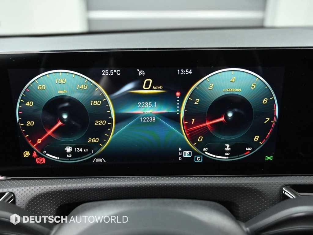 벤츠 A 클래스 A클래스 W177 A250 4MATIC 세단 이미지 8